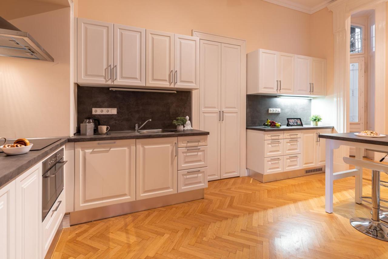 Matilda Luxury Suite Apartment Budapest Exterior foto